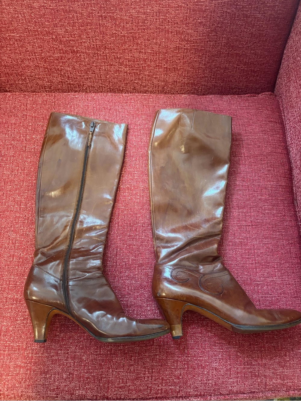 Vintage Salvatore Ferragamo Brown Leather Mid-Heel Knee Boots